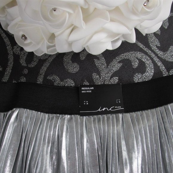 NWT Macys Metallic Silver Pleated Full Midi Skirt - Picture 13 of 13
